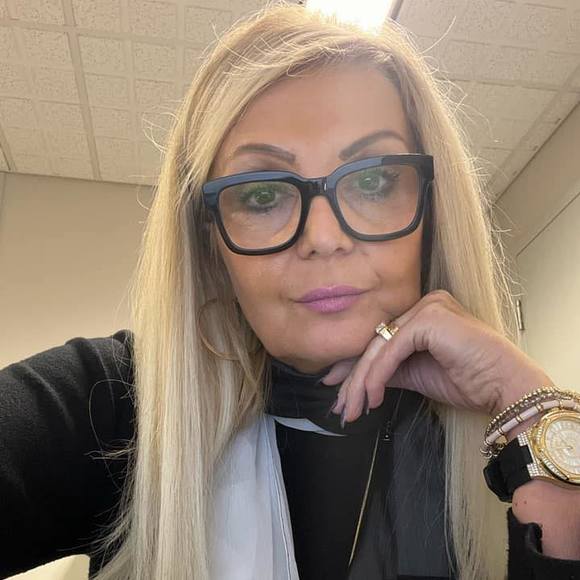 Meet your Posher, Bonnie - Picture 1 of 1